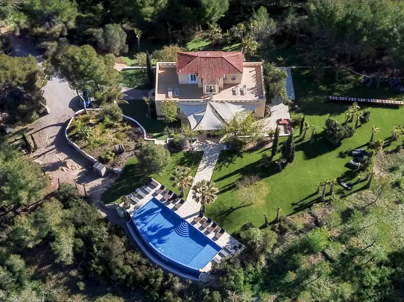 Villa Javier