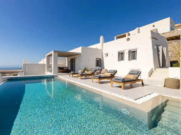 Luxury Villas in Greece