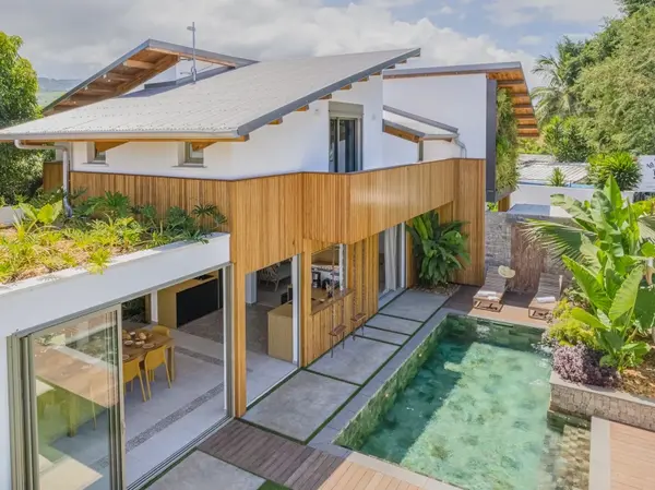 Private Villa Hire in Reunion Island